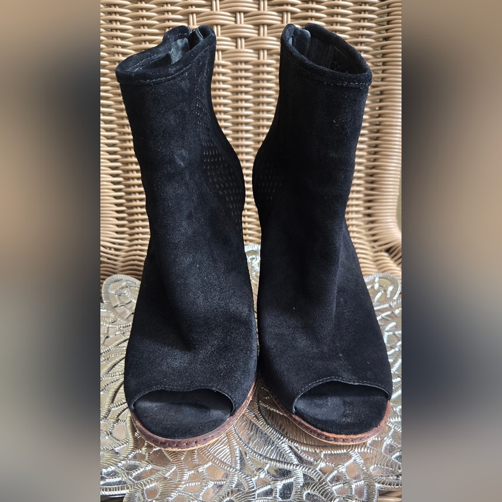 GB Girls Black Peep-Toe Heels